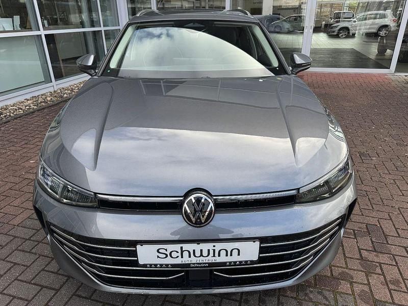 Neu VW Passat Elegance 150 PS (110 kW) 2026 Grau Kombi