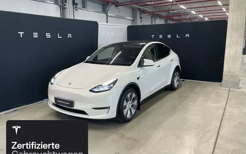 Gebraucht Tesla Model Y 273 kW (372 PS) 2023 Weiß SUV