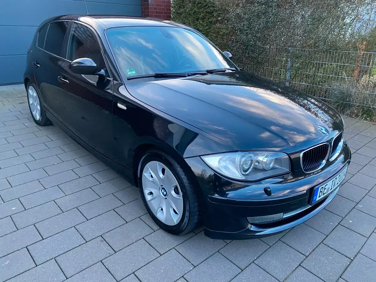 Gebraucht BMW 118 143 PS (105 kW) 2008 Schwarz Kleinwagen