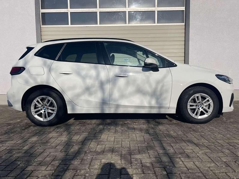 Gebraucht BMW 218 150 PS (110 kW) 2022 Alpinweiss iii Van / Kleinbus