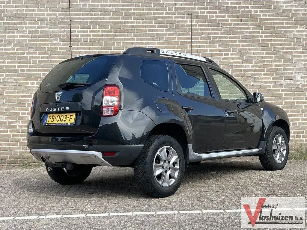 Gebraucht Dacia Duster Prestige 125 PS (91 kW) 2014 Schwarz SUV