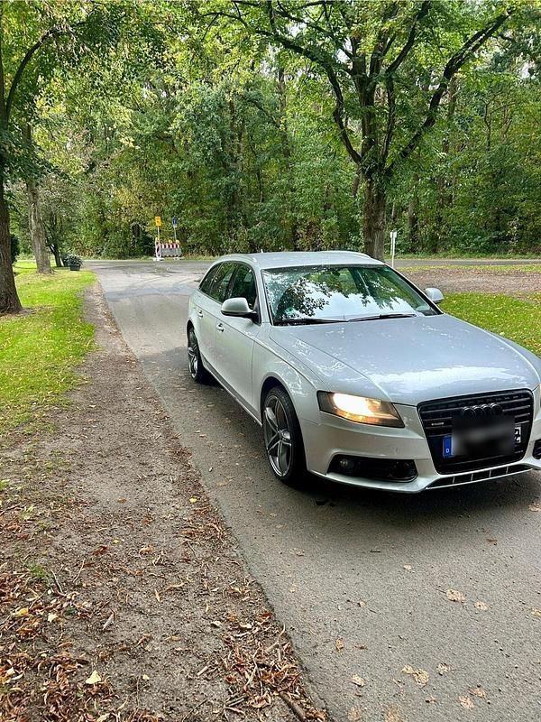 Silber Gebraucht 2008 Audi A4 Kombi | 5.300 € (Guter Preis) - Bild 1/4
