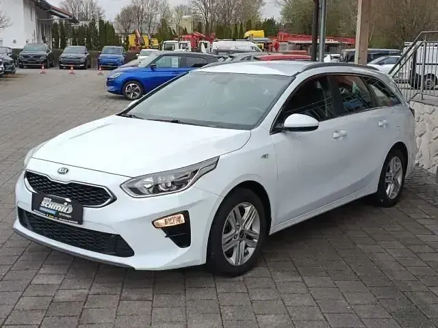Gebraucht Kia Ceed Sportswagon Vision 140 PS (102 kW) 2020 Weiß Kombi