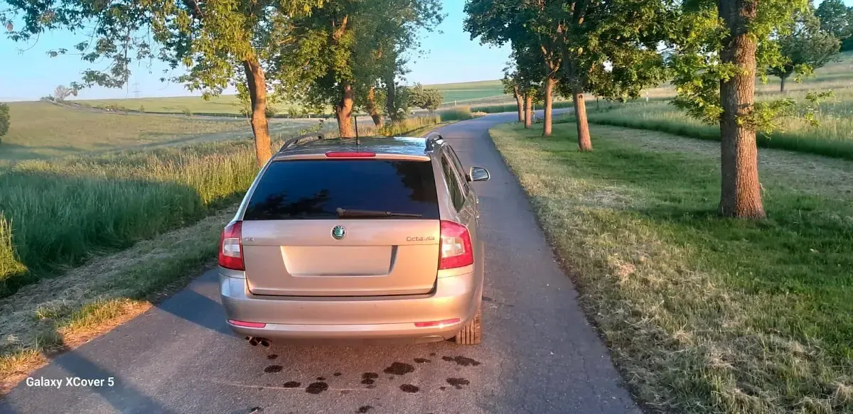 Używany Skoda Octavia 122 KM (89 kW) 2011 Beżowy Kombi