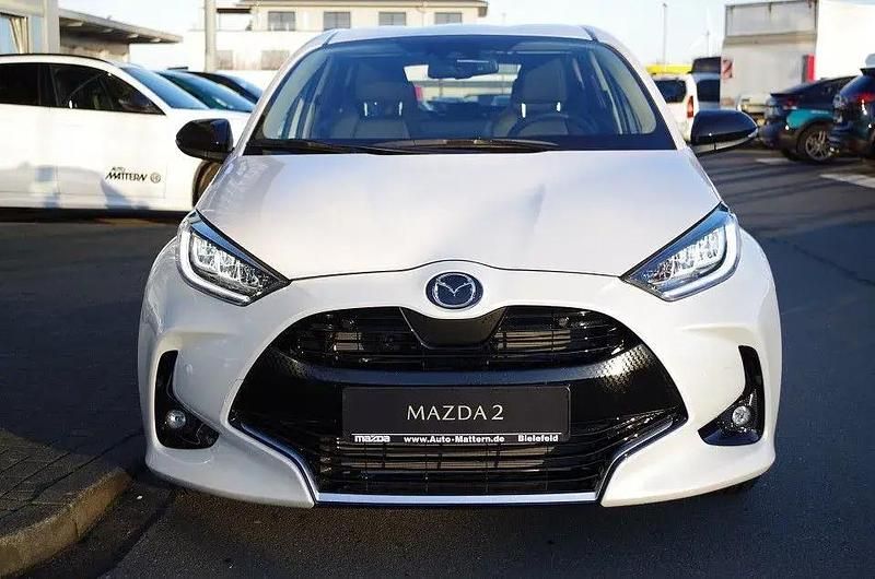 Gebraucht Mazda 2 Comfort 116 PS (85 kW) 2023 Weiß northern white pearl Kleinwagen