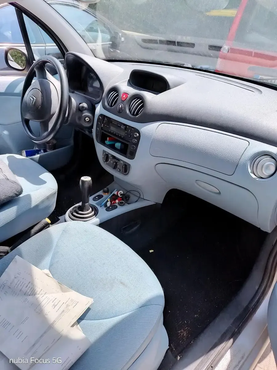 Gebraucht Citroën C3 60 PS (44 kW) 2003 Silber Kleinwagen