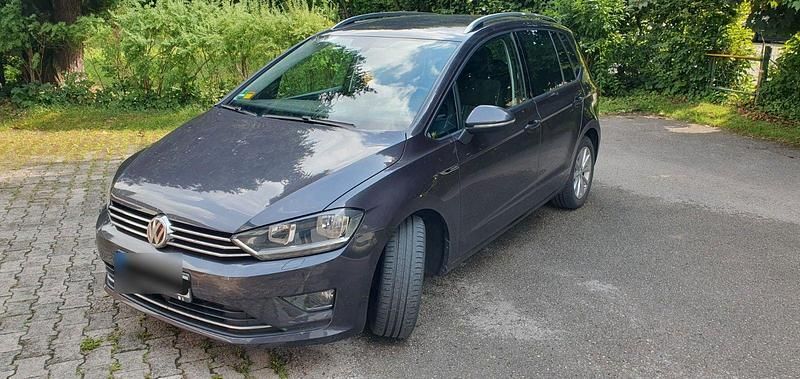 Grau Gebraucht 2016 VW Golf Sportsvan LOUNGE Van / Kleinbus | 14.300 € (Fairer Preis) - Bild 1/4