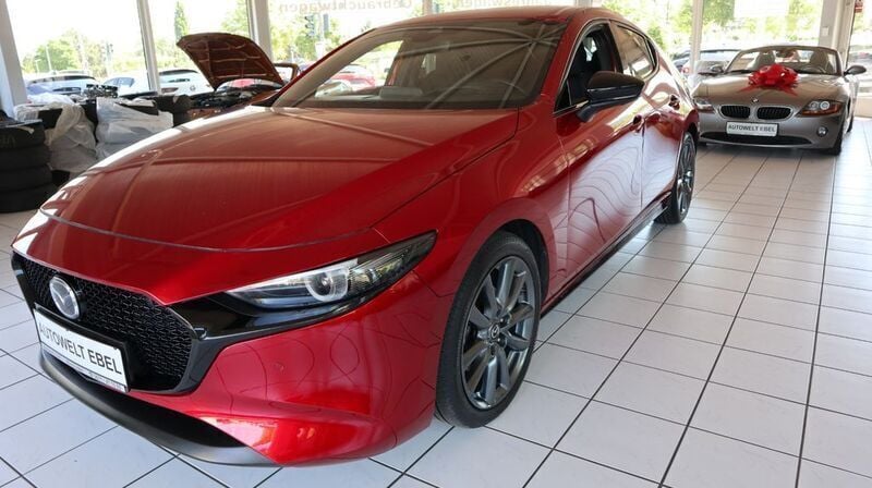 Rot Gebraucht 2021 Mazda 3 Limousine | 20.910 € (Fairer Preis) - Bild 1/4
