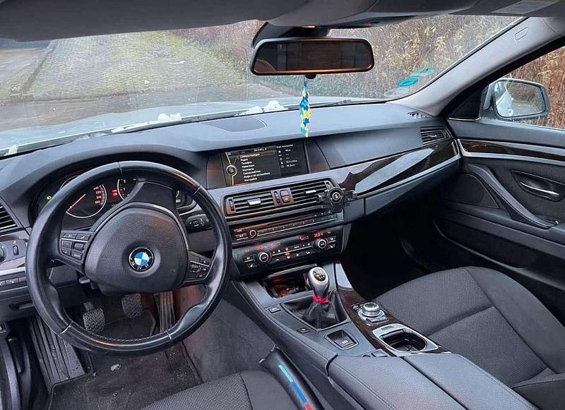 Gebraucht BMW 523 204 PS (150 kW) 2010 Limousine