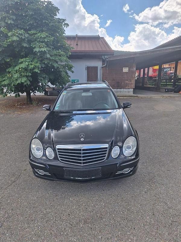 Schwarz Gebraucht 2008 Mercedes E320 Avantgarde Kombi | 2.600 € (Superpreis) - Bild 1/4