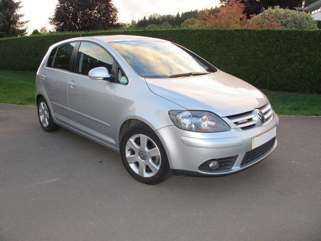 Silber metallic Gebraucht 2009 VW Golf Plus United Van / Kleinbus | 13.200 € - Bild 1/4