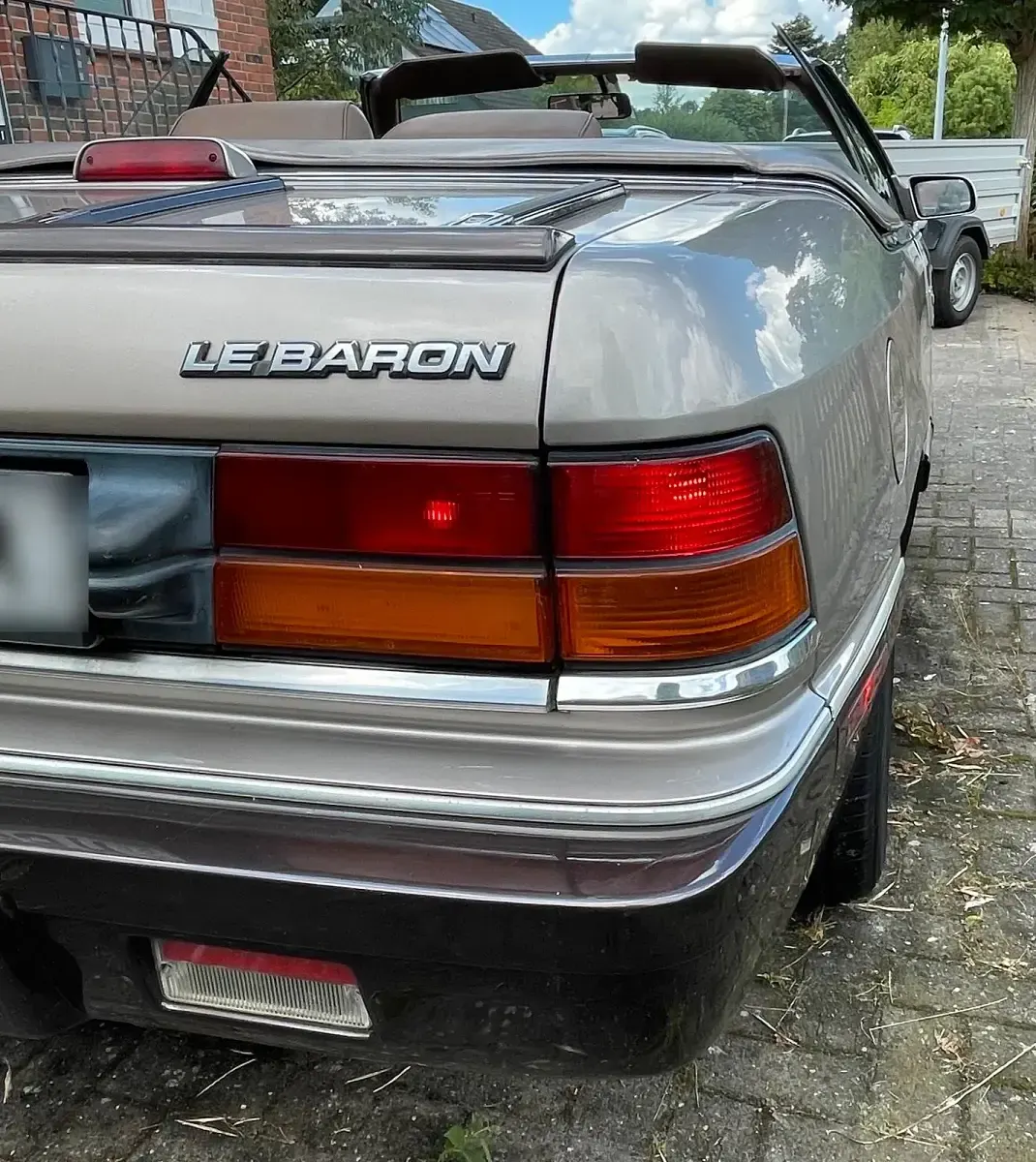 Gebraucht Chrysler Le Baron 177 PS (130 kW) 1990 Gold Cabrio