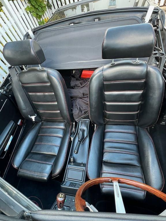 Gebraucht Alfa Romeo Spider 125 PS (91 kW) 1988 Schwarz Cabrio