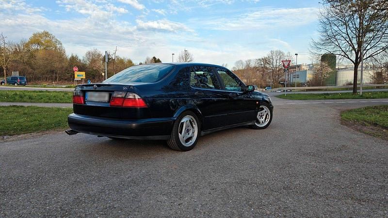 Używany Saab 9-5 200 KM (147 kW) 2001 Niebieski Sedan/Limuzyna