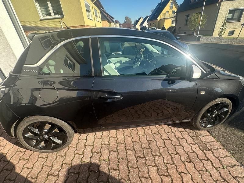 Usata Opel Adam 100 CV (73 kW) 2013 Nero Utilitaria