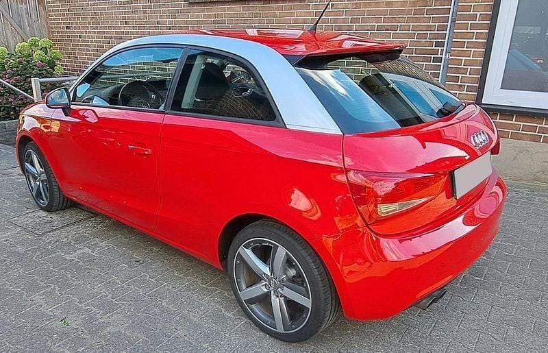 Rot Gebraucht 2011 Audi A1 Ambition Kleinwagen | 5.900 € (Superpreis) - Bild 1/4