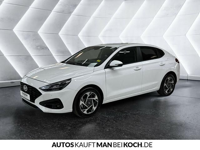 Gebraucht Hyundai i30 101 PS (74 kW) 2024 Andere farbe Kleinwagen