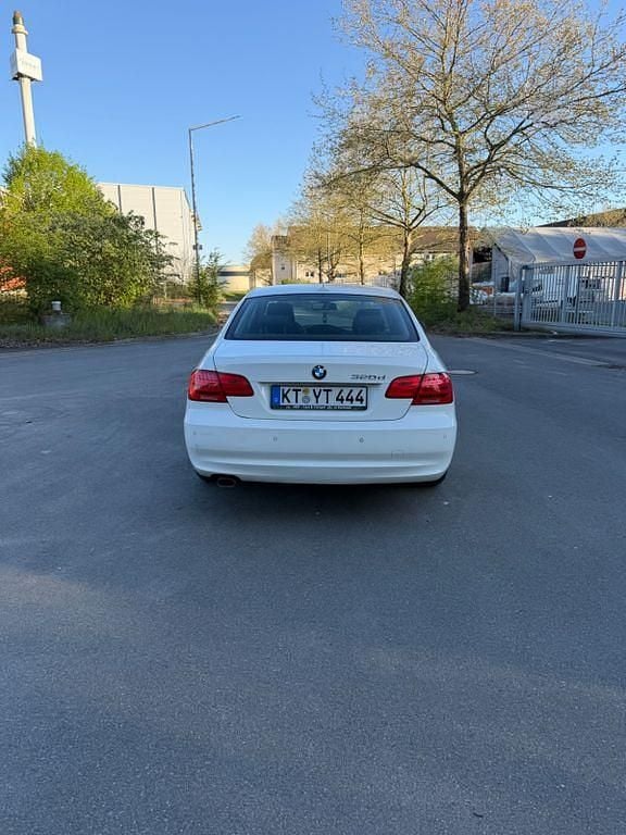 Second-hand BMW 320 184 CP (135 kW) 2013 Alb Coupe