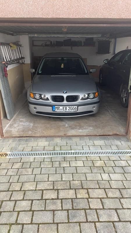 Silber Gebraucht 2002 BMW 318 Limousine | 2.999 € (Fairer Preis) - Bild 1/4