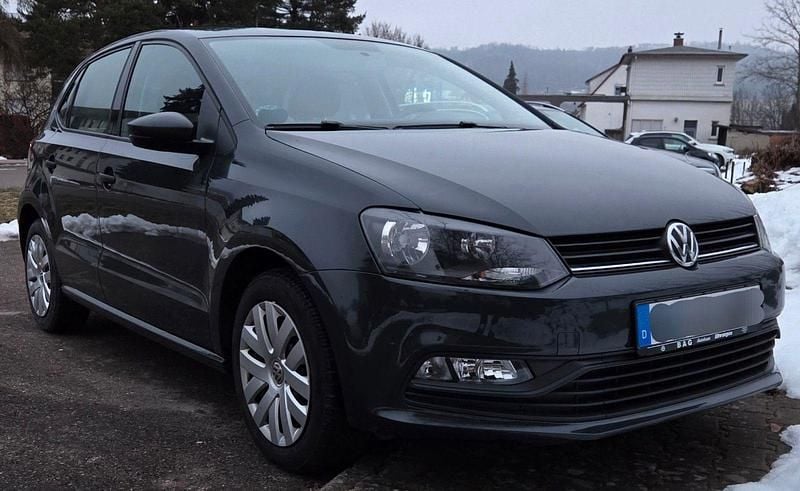 Gebraucht VW Polo Trendline 75 PS (55 kW) 2015 Grau Kleinwagen
