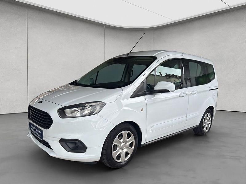 Weiß Gebraucht 2019 Ford Tourneo Courier Trend Van / Kleinbus | 12.750 € (Fairer Preis) - Bild 1/4