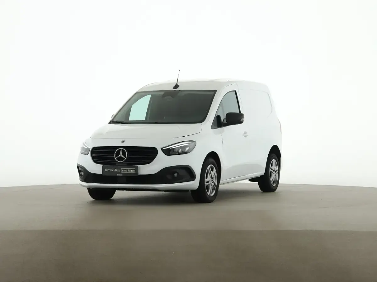Gebraucht Mercedes Citan 112 116 PS (85 kW) 2025 Weiss Van / Kleinbus