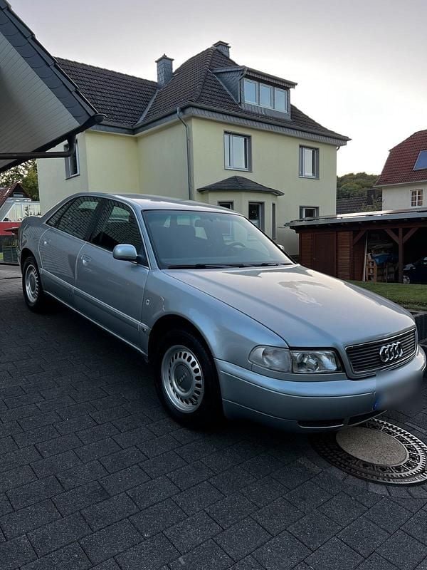 Silber Gebraucht 1996 Audi A8 Sport Limousine | 4.000 € (Fairer Preis) - Bild 1/4
