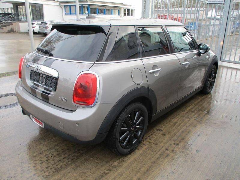 Second-hand Mini ONE 102 CP (75 kW) 2016 Gri Hatchback