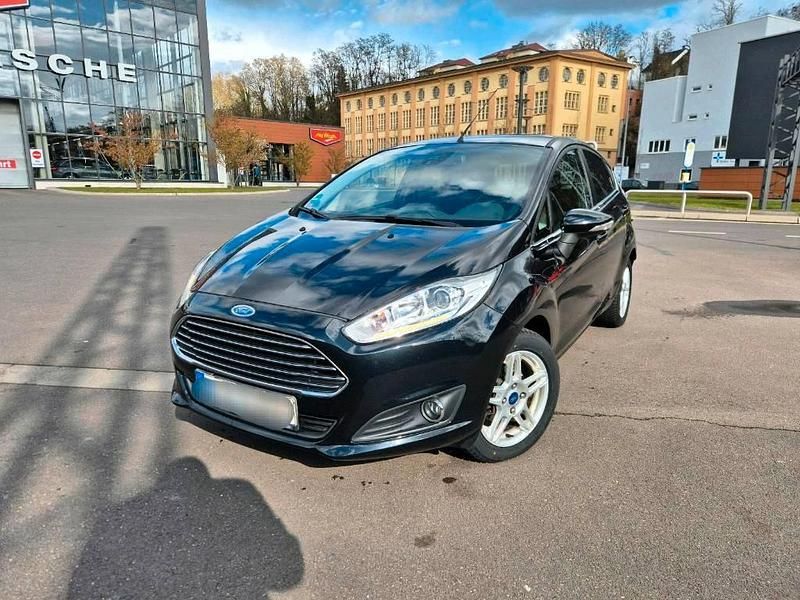 Gebraucht Ford Fiesta Titanium 101 PS (74 kW) 2012 Schwarz Kleinwagen