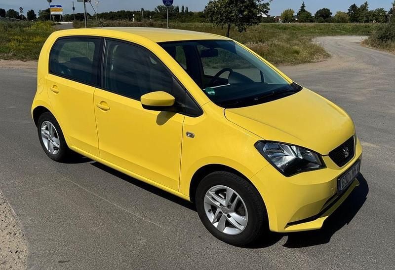 Gelb Gebraucht 2013 Seat Mii Style Kleinwagen | 4.399 € (Guter Preis) - Bild 1/4