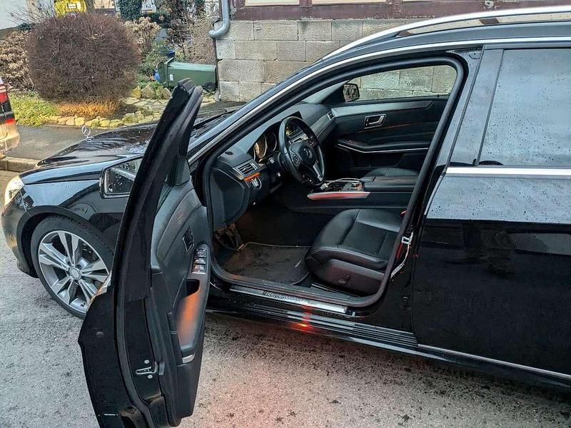 Gebraucht Mercedes E350 258 PS (189 kW) 2017 Schwarz Kombi