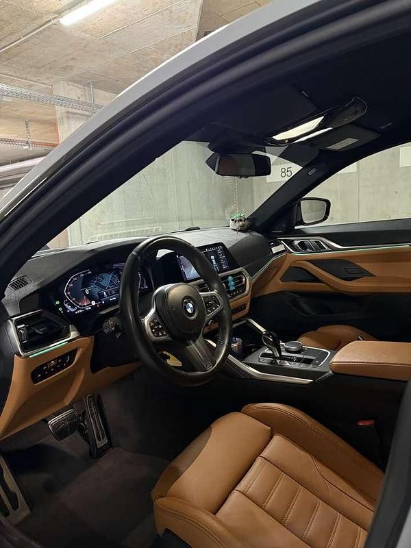 Grau Gebraucht 2022 BMW 430 M Sport Coupé | 35.000 € (Superpreis) - Bild 1/4