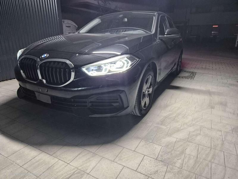 Gebraucht BMW 118 Advantage 136 PS (100 kW) 2022 Schwarz Kleinwagen