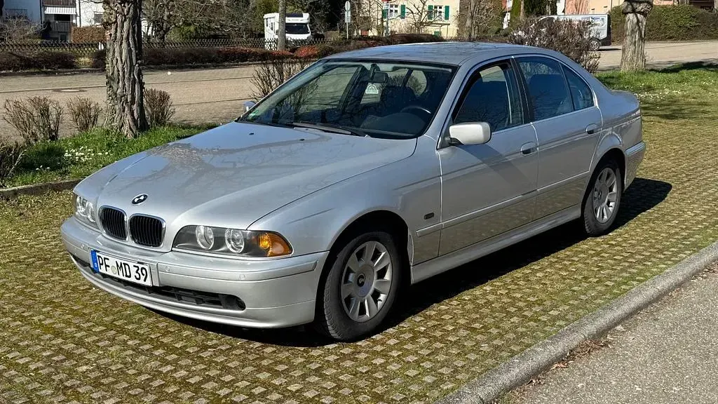 Usata BMW 520 170 CV (125 kW) 2001 Argento Berlina
