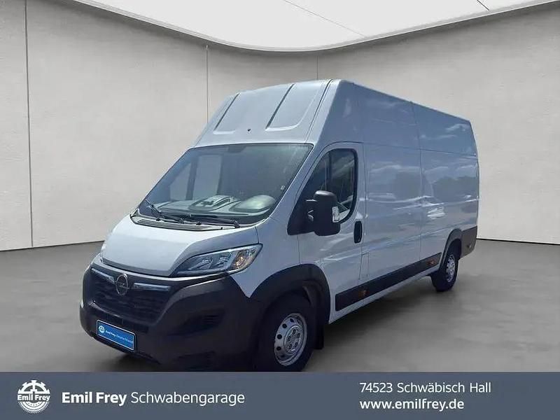 Weiß Gebraucht 2023 Opel Movano Edition Van | 29.738 € (Teuer) - Bild 1/4