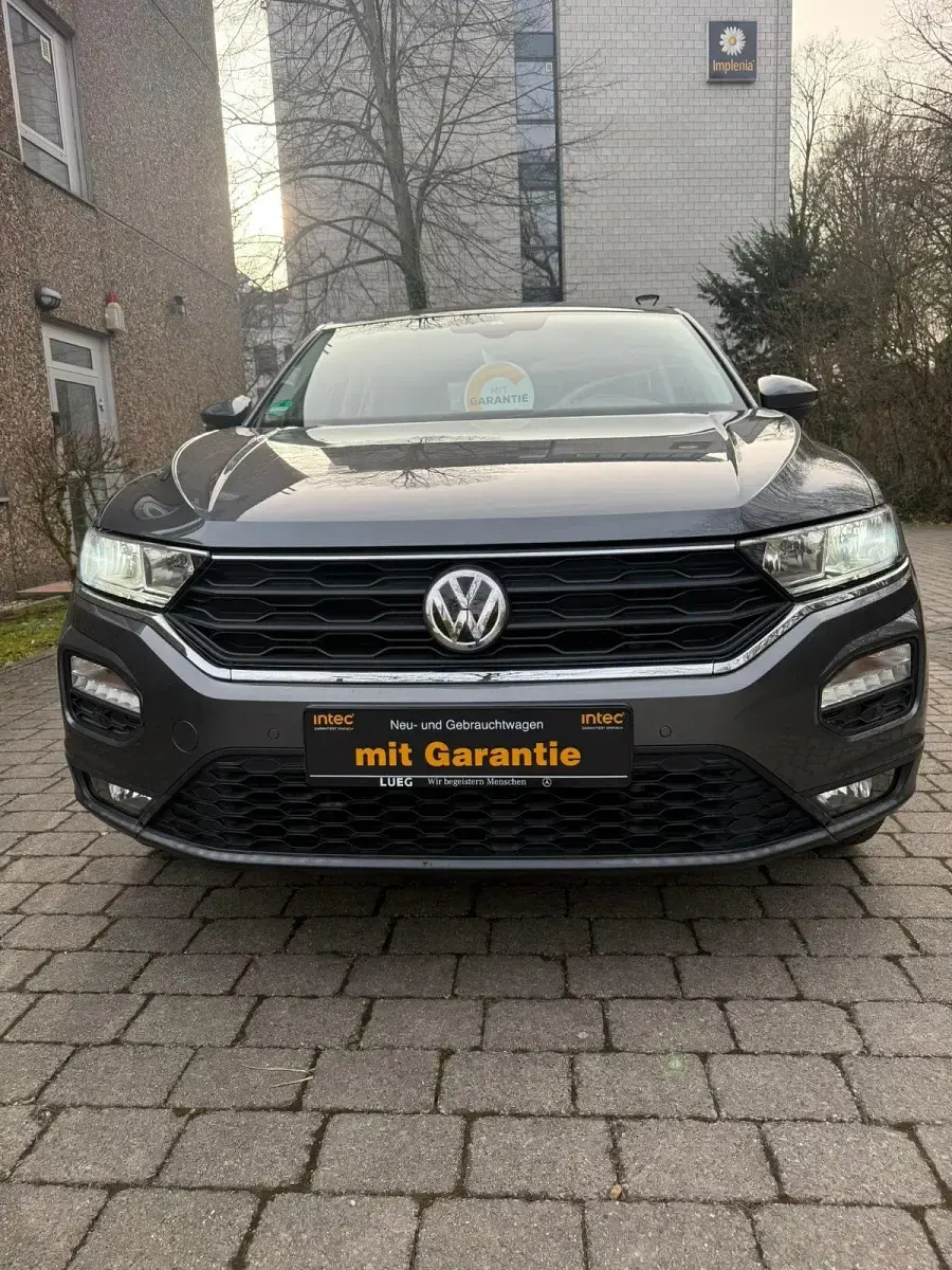 Gebraucht VW T-Roc Style 116 PS (85 kW) 2018 Grau SUV