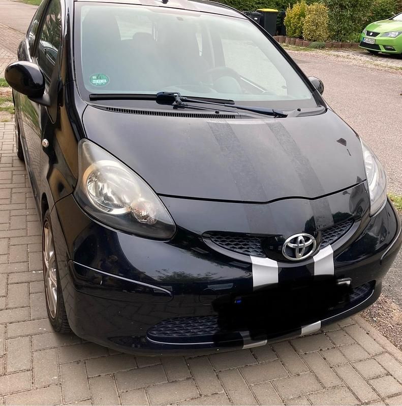 Schwarz Gebraucht 2006 Toyota Aygo Kleinwagen | 1.700 € (Guter Preis) - Bild 1/2