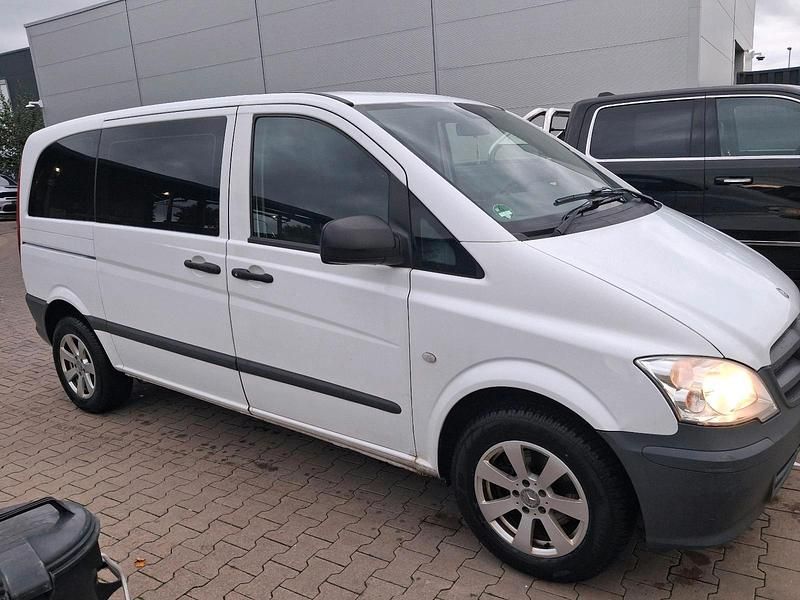 Gebraucht 2013 Mercedes Vito Van / Kleinbus | 5.999 € (Guter Preis) - Bild 1/4
