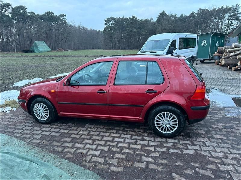Gebraucht VW Golf IV 75 PS (55 kW) 1998 Rot Kleinwagen