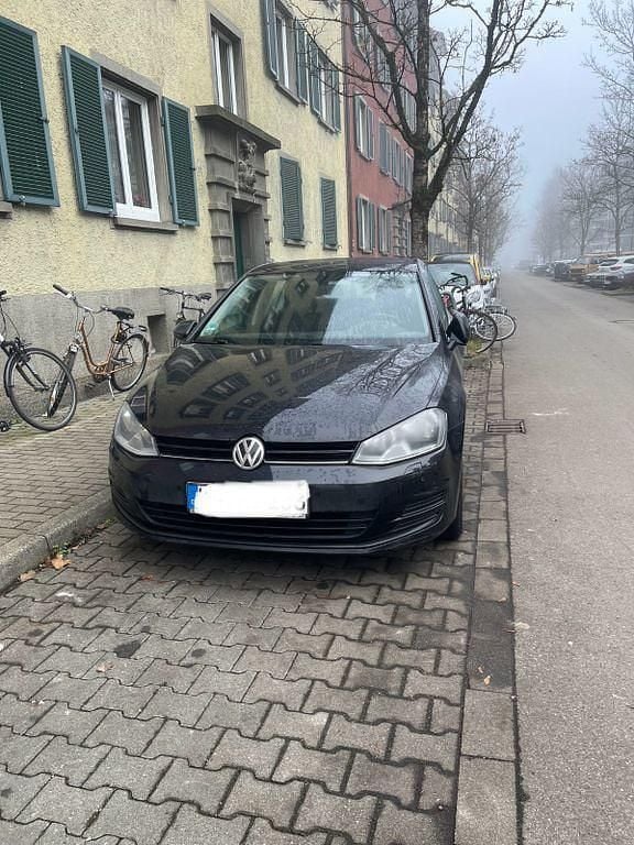 Schwarz Gebraucht 2013 VW Golf Cup Limousine | 8.700 € (Guter Preis) - Bild 1/4