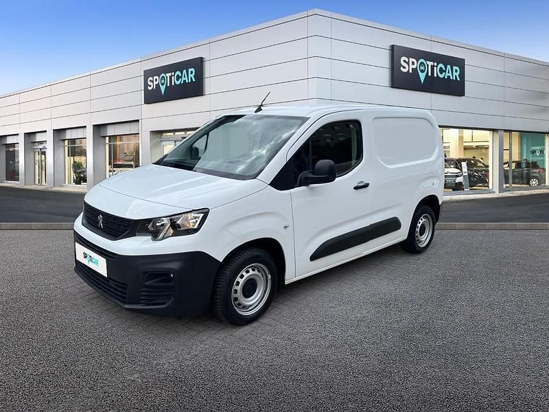 Weiß Gebraucht 2021 Peugeot Partner Premium Van / Kleinbus | 13.790 € (Guter Preis) - Bild 1/3