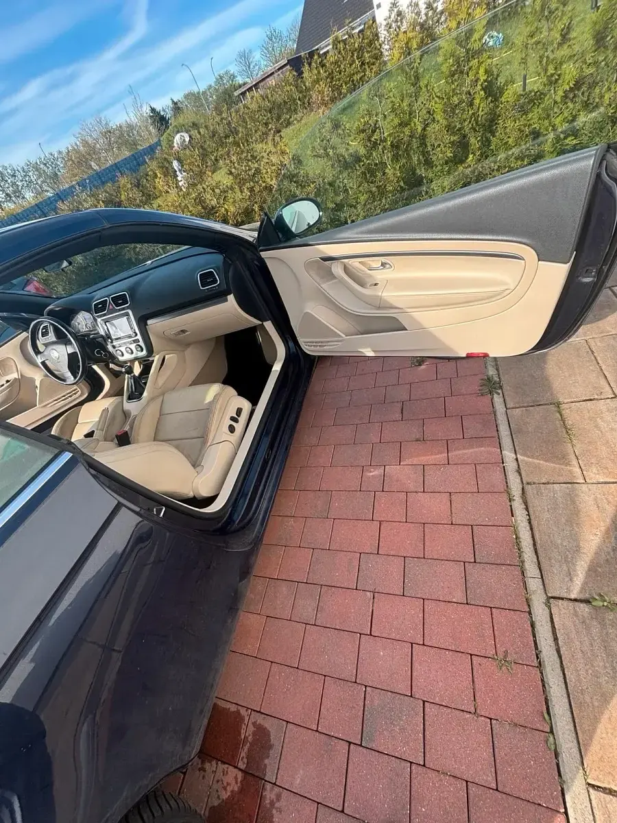 Używany VW Eos 150 KM (110 kW) 2006 Niebieski Kabriolet