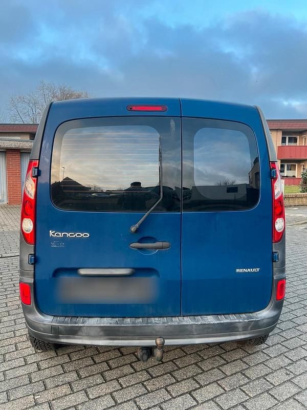 Gebraucht Renault Kangoo 105 PS (77 kW) 2010 Blau Abholung