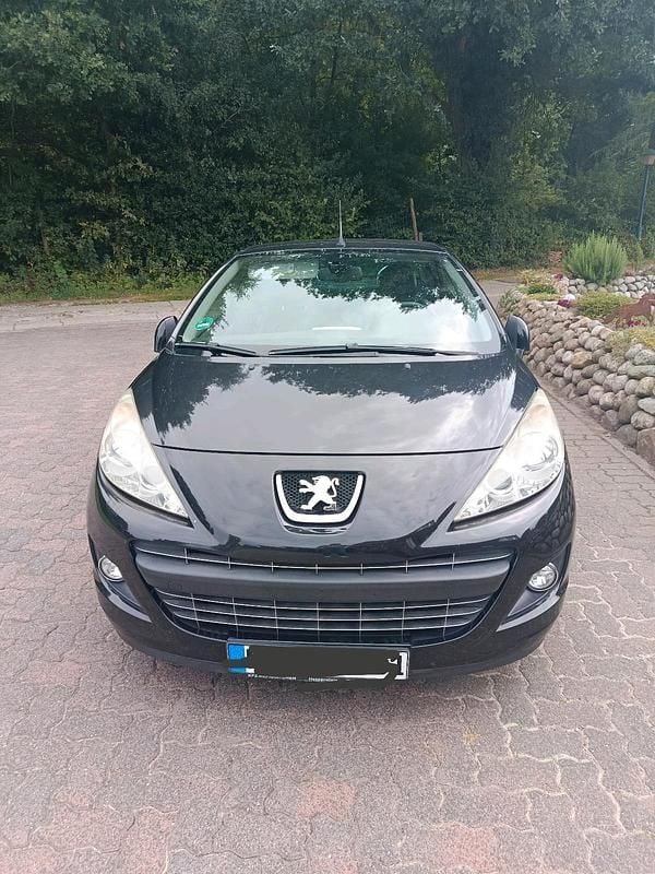 Schwarz Gebraucht 2010 Peugeot 207 CC Roland Garros Cabrio | 3.350 € (Guter Preis) - Bild 1/4