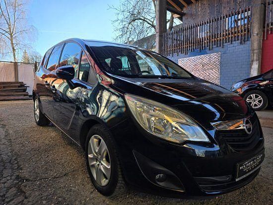 Gebraucht Opel Meriva 101 PS (74 kW) 2011 Schwarz (metallic) Van / Kleinbus
