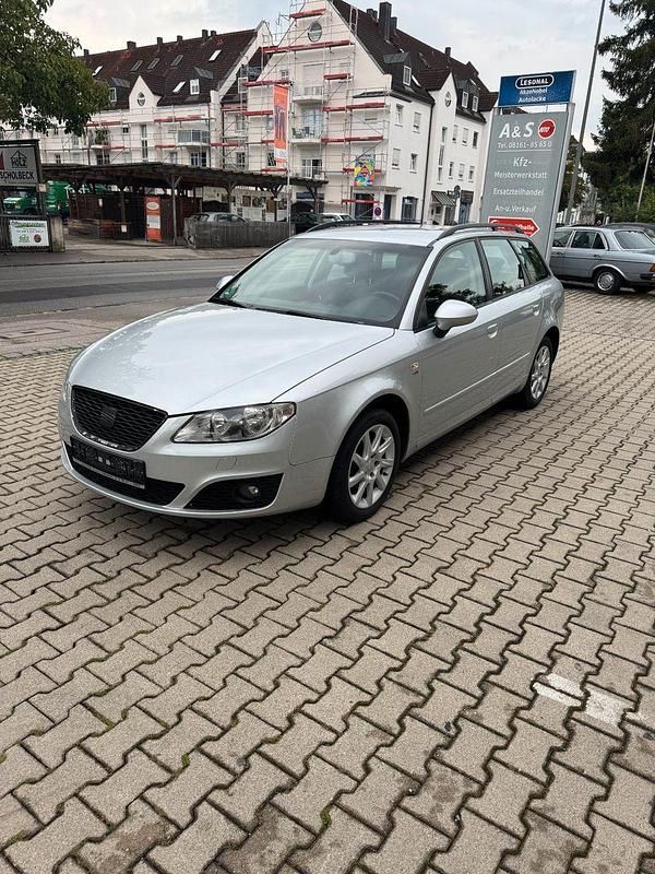 Silber Gebraucht 2012 Seat Exeo Kombi | 3.900 € (Fairer Preis) - Bild 1/4