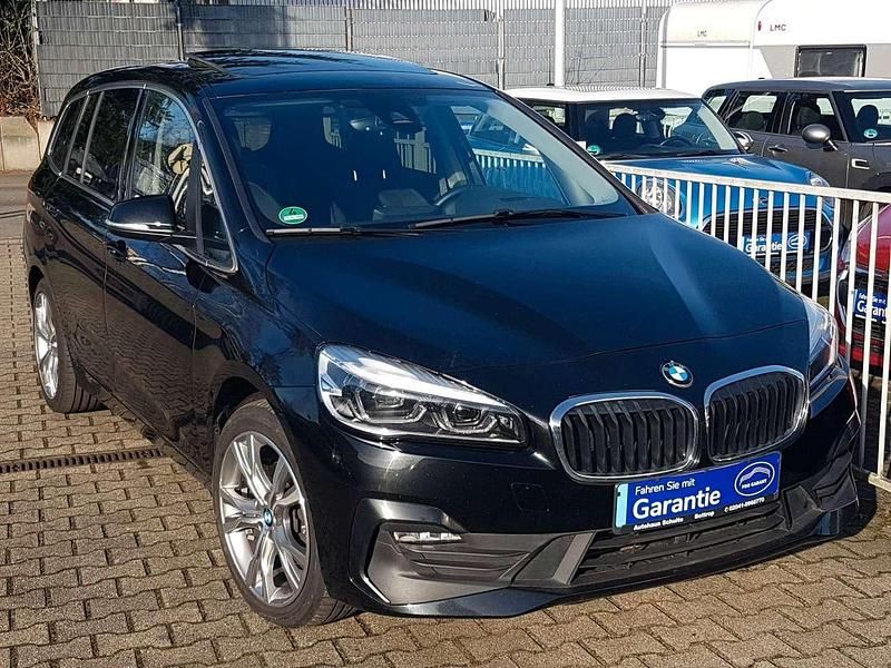 Gebraucht BMW 216 Advantage 116 PS (85 kW) 2021 Saphirschwarz Van / Kleinbus