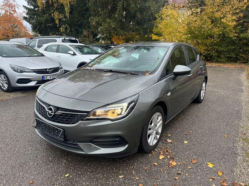 Grau Gebraucht 2020 Opel Astra Edition Limousine | 8.500 € - Bild 1/4