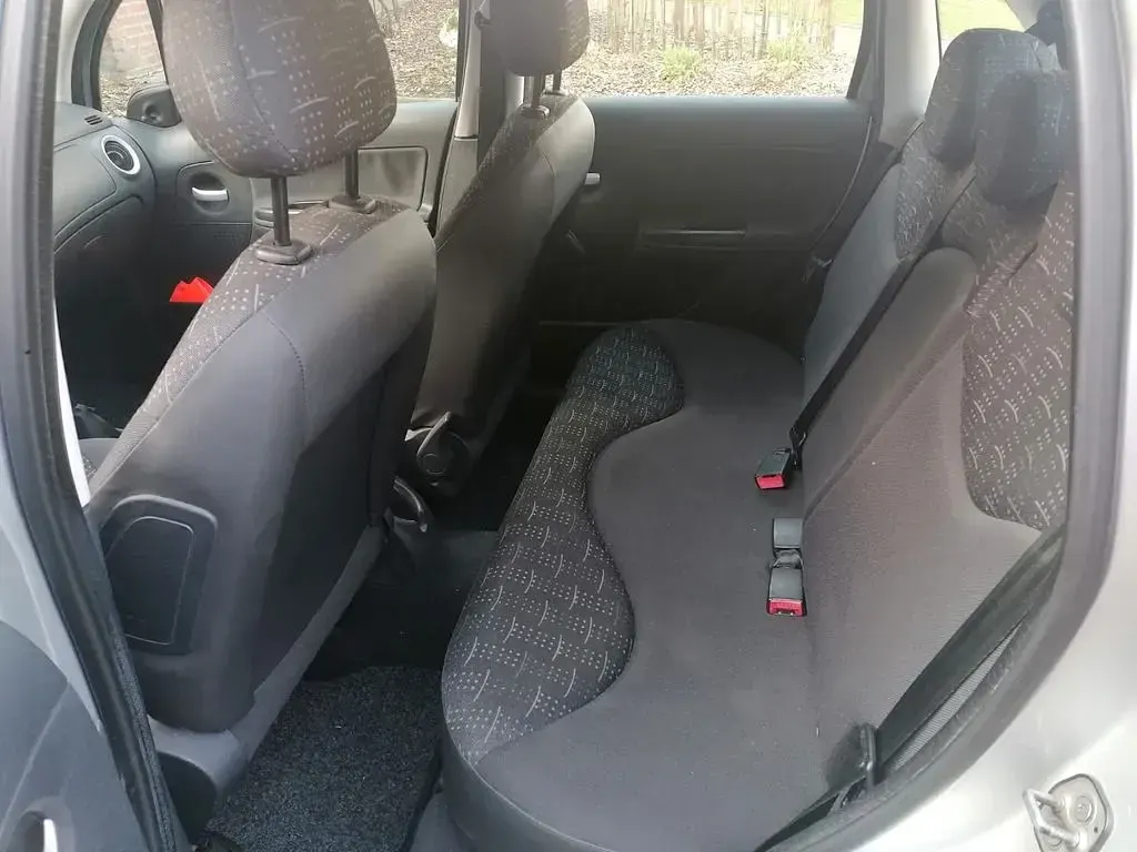 Used Citroën C3 Advance 60 HP (44 kW) 2007 Silver Sedan