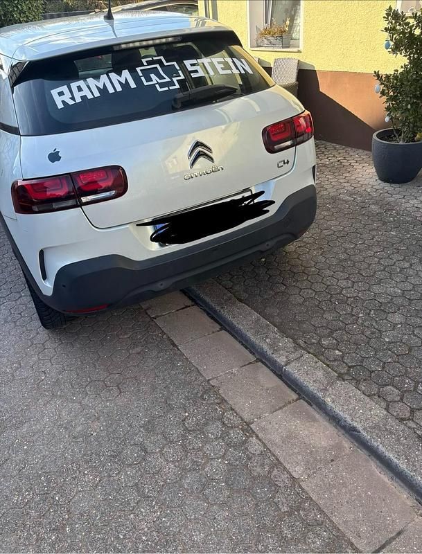 Gebraucht Citroën C4 PureTech 110 PS (80 kW) 2018 Andere farben Limousine